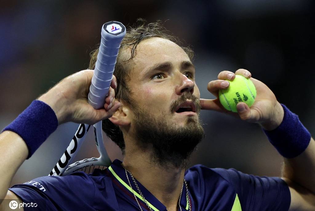 不容置疑的 不容置疑的