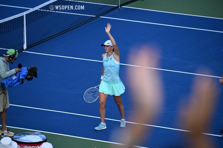 三连冠之路 三连冠之路