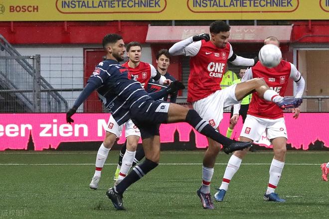 刺的细节进 刺的细节进