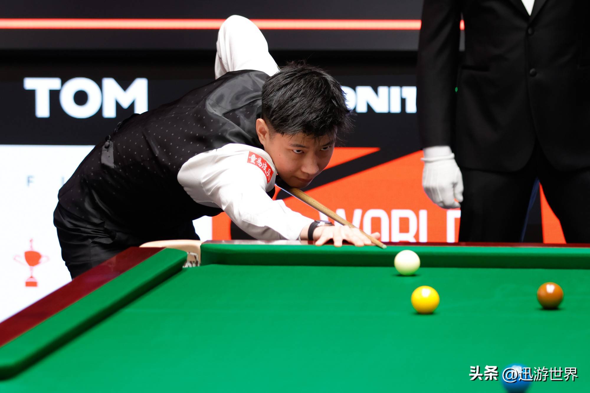 期的采访中 期的采访中