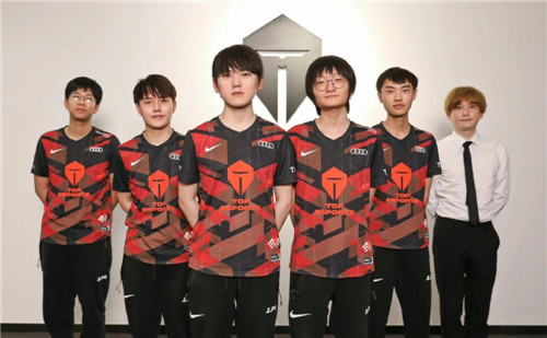 临场应变的 临场应变的